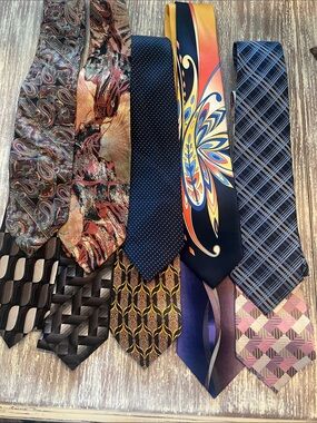 Lot of 10 Men's Assorted Multicolor Patterned Silk & Polyester Neckties. New